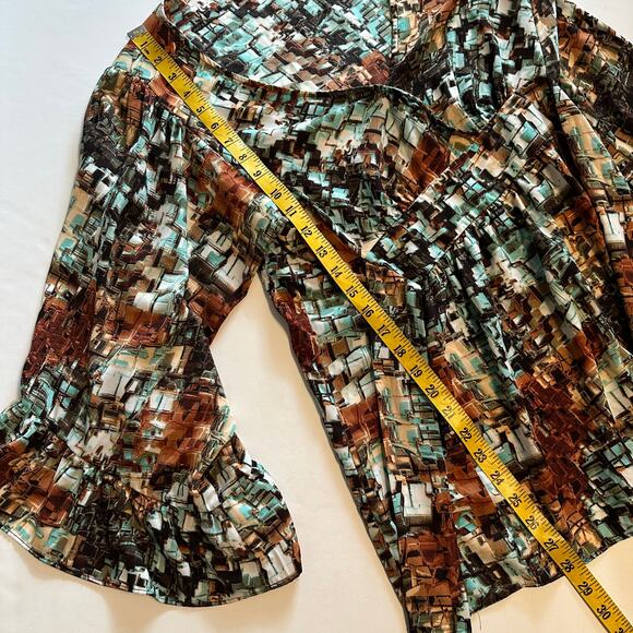 Betsey Johnson Abstract Art Wrap Top Womens Large Tie Front Flare Bell Sleeve - Picture 8 of 8